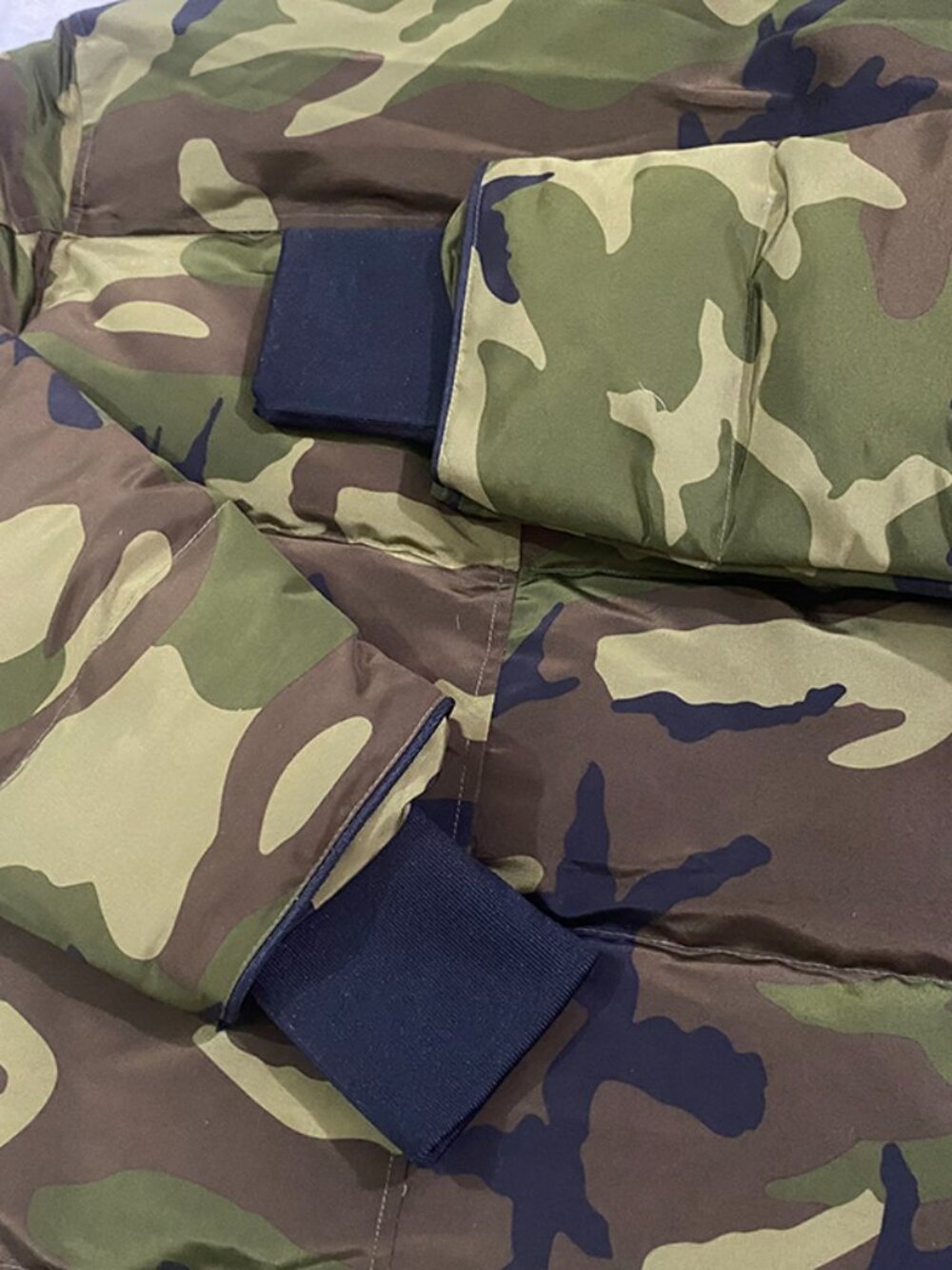 Canada Goose Camouflage Print Hooded Down Jacket - Picture 3 of 12